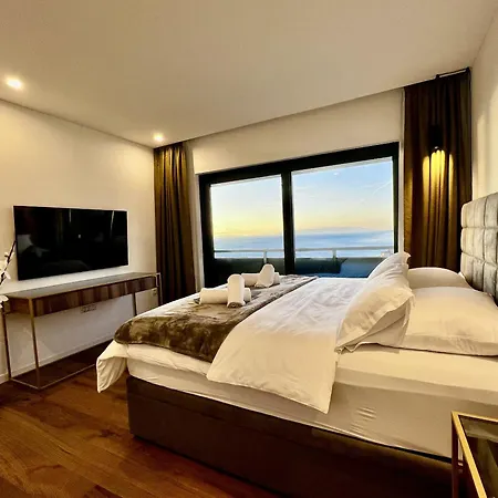 Blue View Villa *